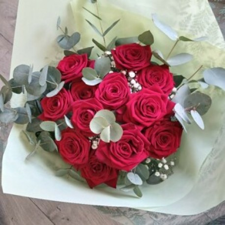 Red rose bouquet
